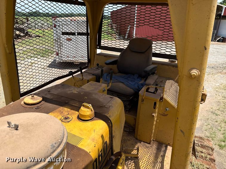 image for item DW5129 1980 Caterpillar D6D dozer