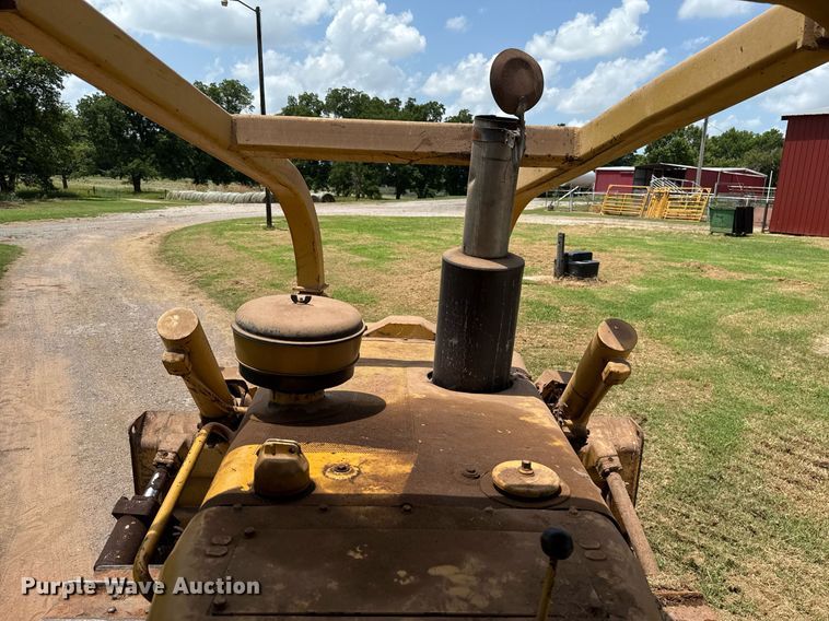 image for item DW5129 1980 Caterpillar D6D dozer