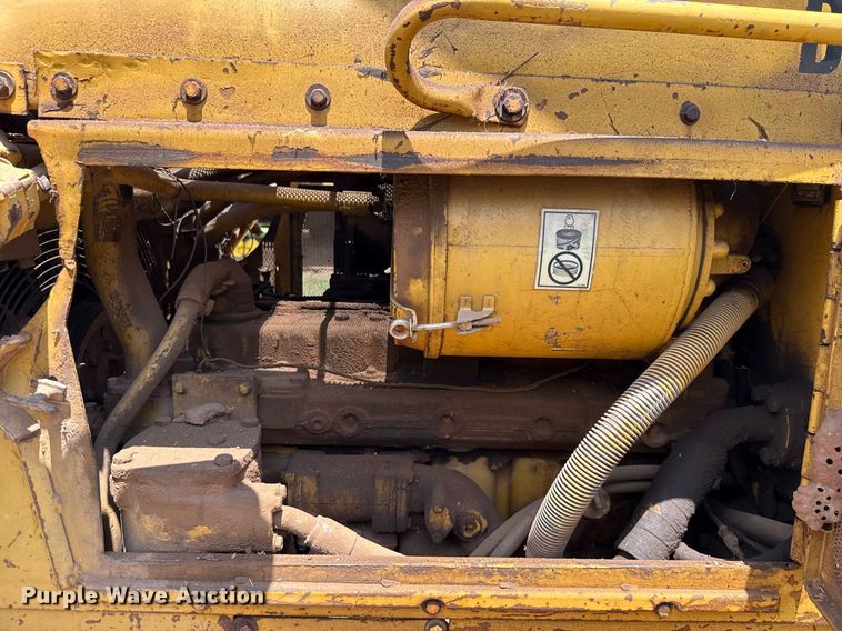 image for item DW5129 1980 Caterpillar D6D dozer