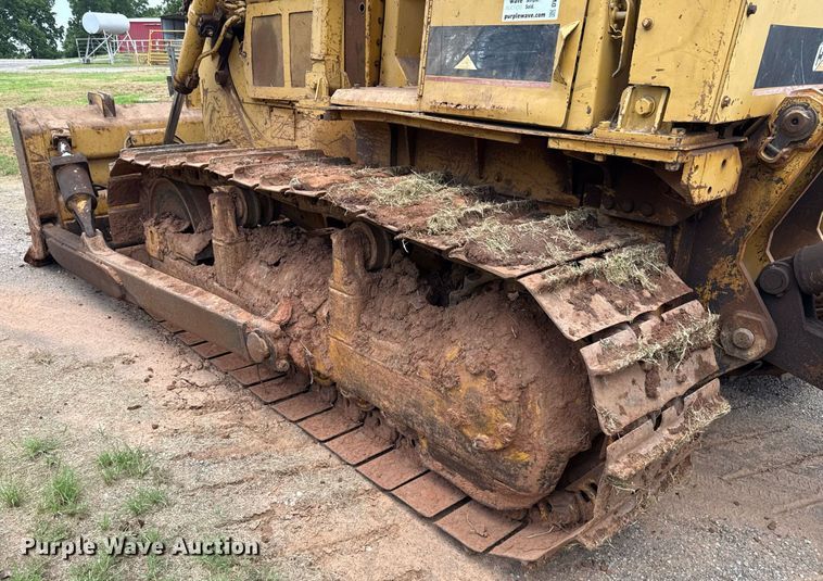 image for item DW5129 1980 Caterpillar D6D dozer