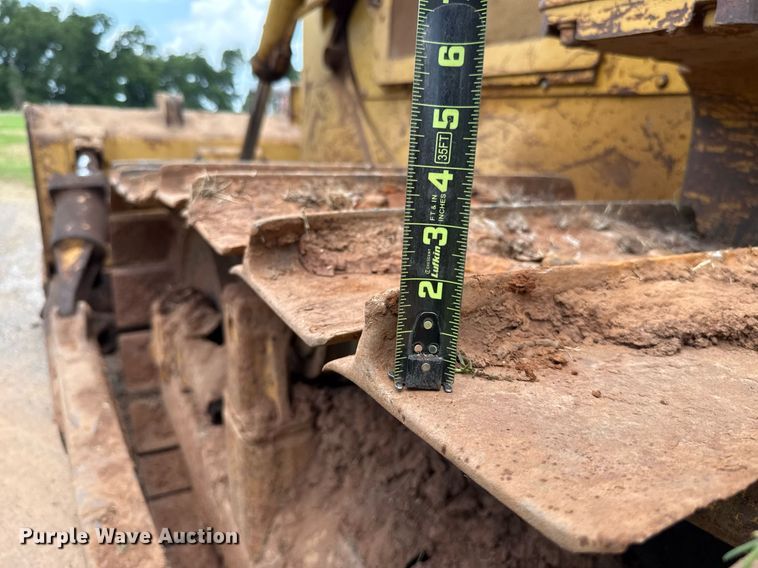 image for item DW5129 1980 Caterpillar D6D dozer