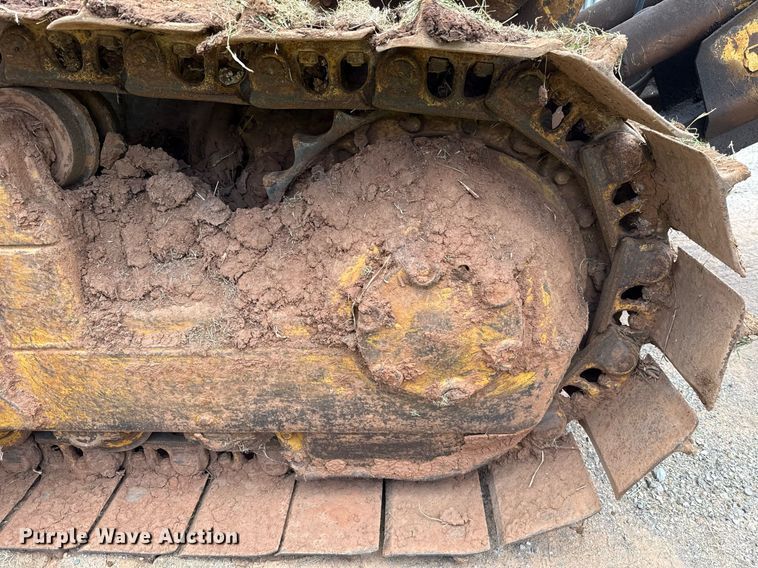 image for item DW5129 1980 Caterpillar D6D dozer