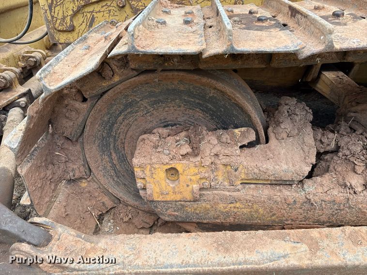 image for item DW5129 1980 Caterpillar D6D dozer