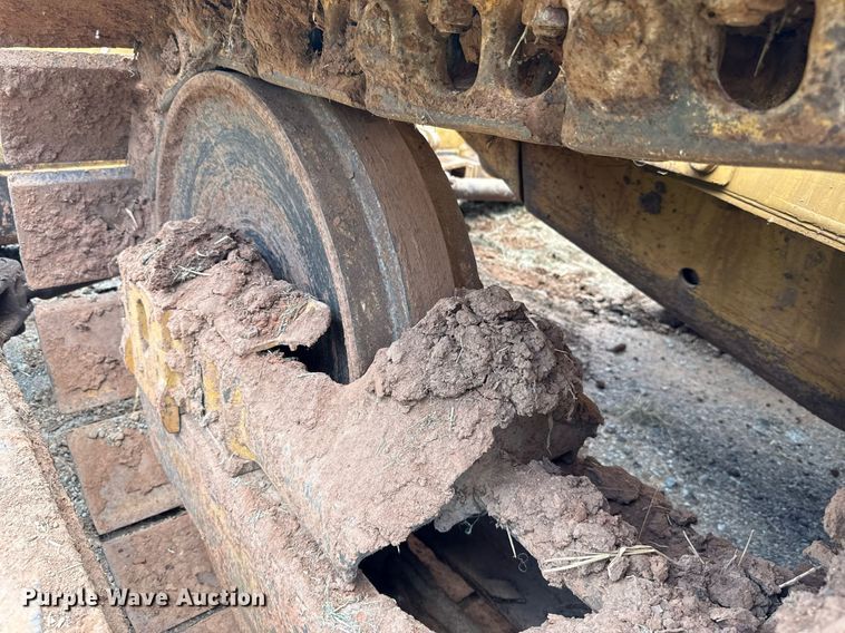 image for item DW5129 1980 Caterpillar D6D dozer