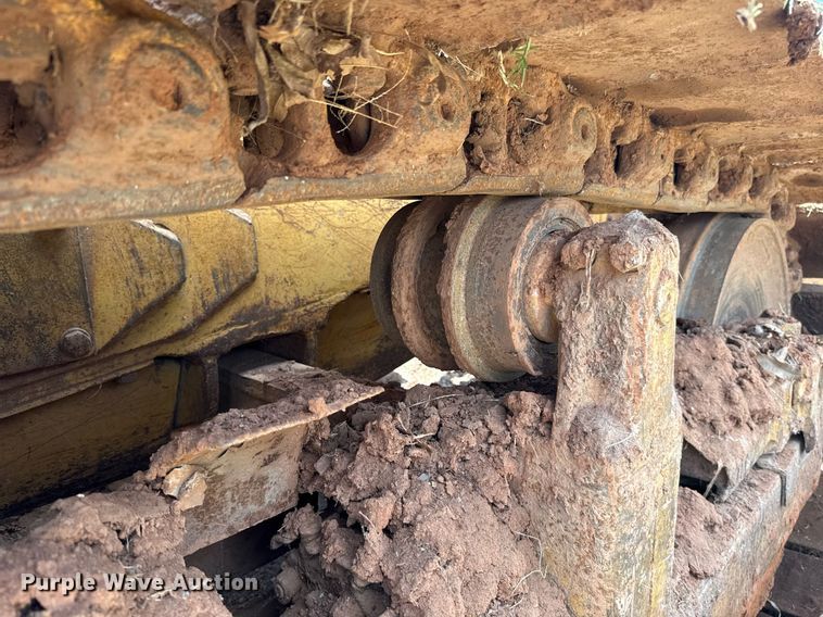 image for item DW5129 1980 Caterpillar D6D dozer