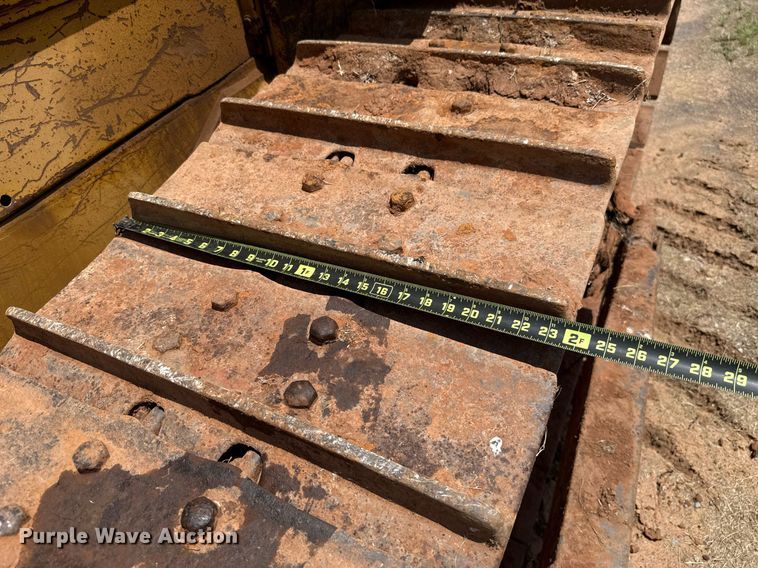 image for item DW5129 1980 Caterpillar D6D dozer