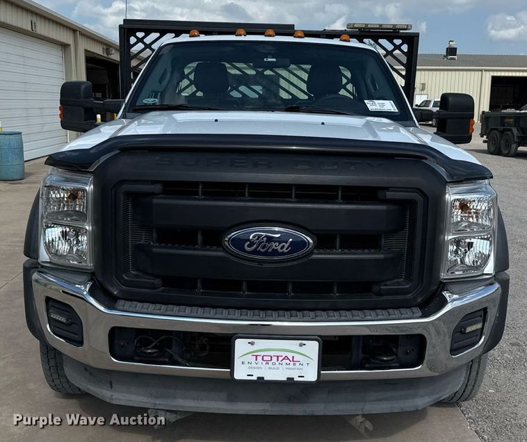 image for item DW5131 2013 Ford F550 flatbed truck