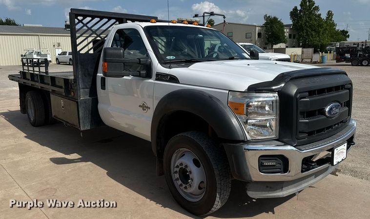 image for item DW5131 2013 Ford F550 flatbed truck