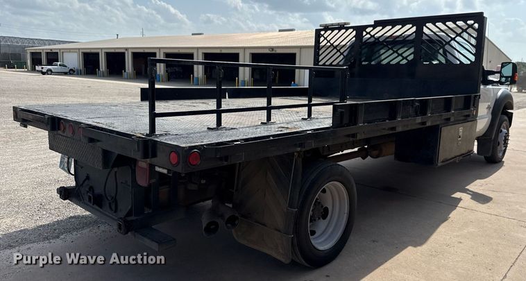 image for item DW5131 2013 Ford F550 flatbed truck