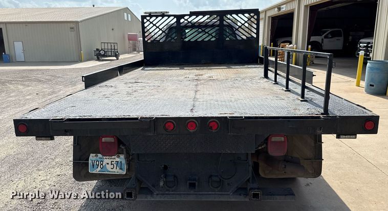 image for item DW5131 2013 Ford F550 flatbed truck
