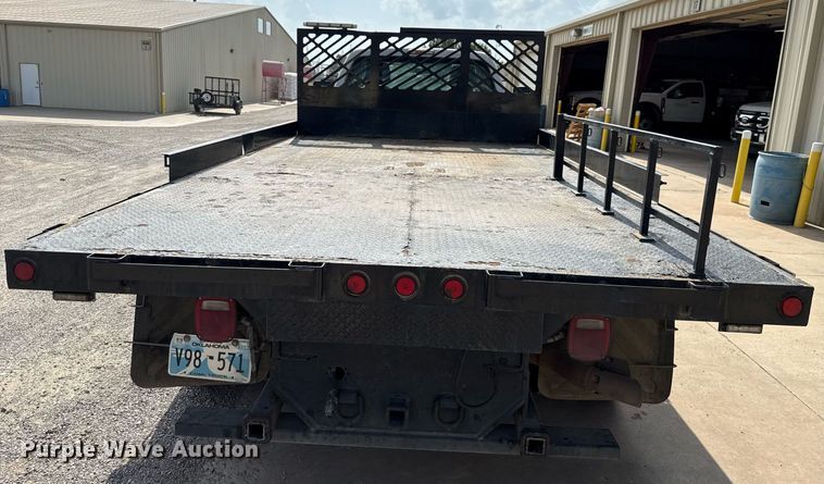 image for item DW5131 2013 Ford F550 flatbed truck