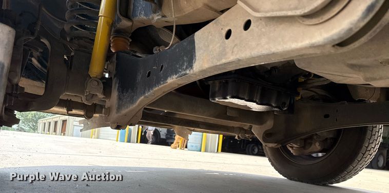 image for item DW5131 2013 Ford F550 flatbed truck