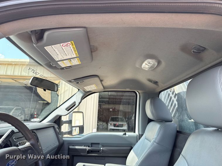 image for item DW5131 2013 Ford F550 flatbed truck