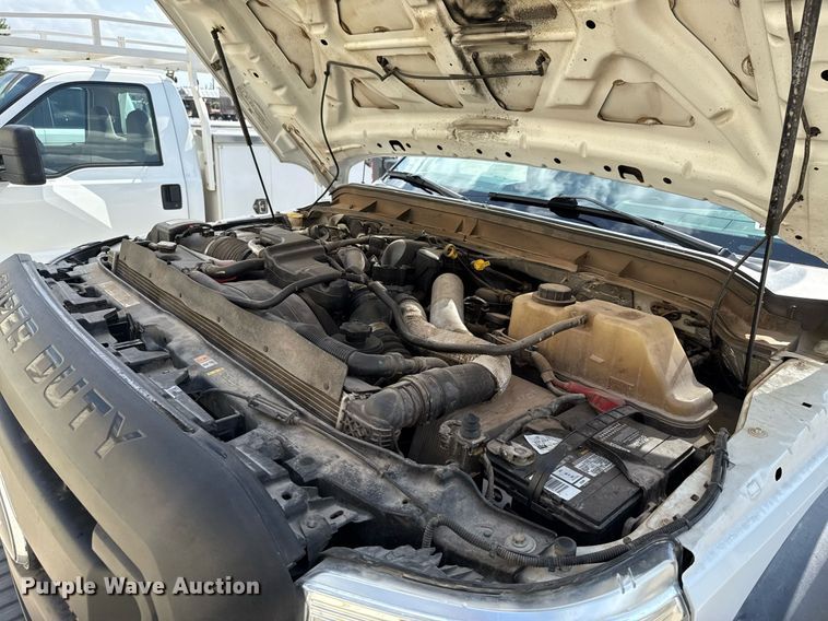 image for item DW5131 2013 Ford F550 flatbed truck