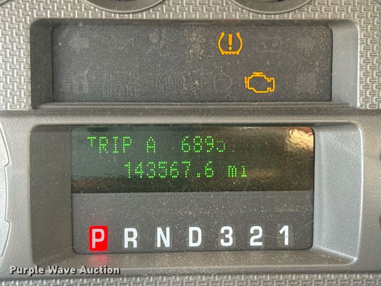 image for item DW5132 2008 Ford F250 Super Duty utility bed pickup truck