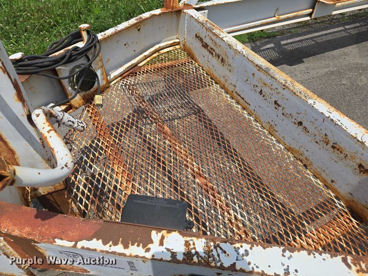 image for item DW7085 2001 Kiefer Industrial  reel trailer