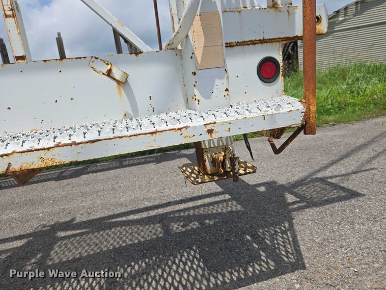 image for item DW7085 2001 Kiefer Industrial  reel trailer