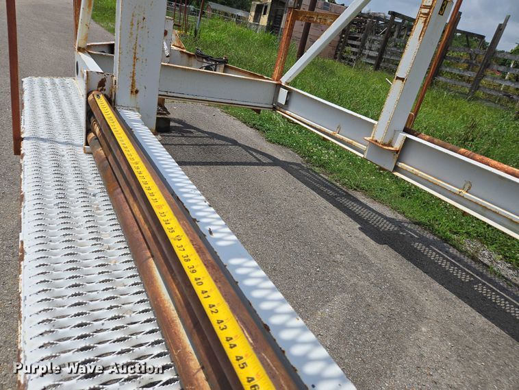 image for item DW7085 2001 Kiefer Industrial  reel trailer