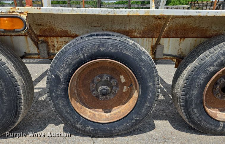 image for item DW7085 2001 Kiefer Industrial  reel trailer