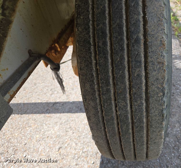 image for item DW7085 2001 Kiefer Industrial  reel trailer