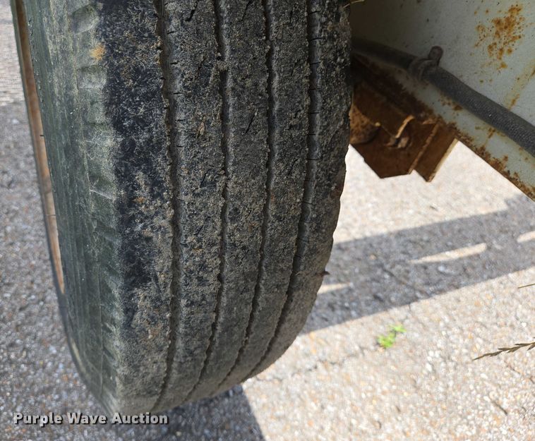 image for item DW7085 2001 Kiefer Industrial  reel trailer