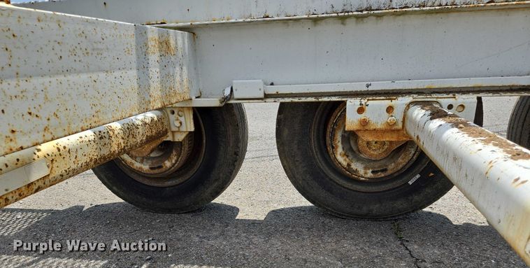 image for item DW7085 2001 Kiefer Industrial  reel trailer