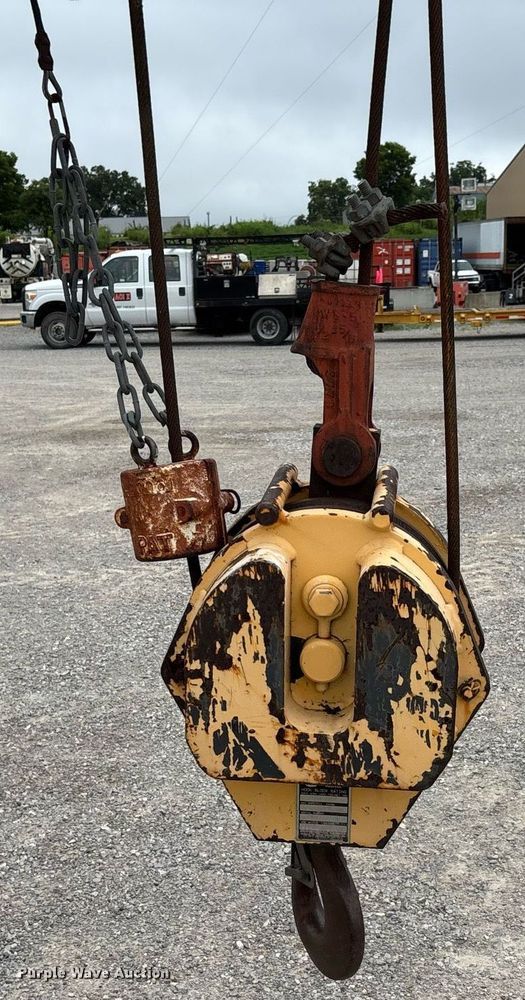 image for item DW7179 1998 Grove AP308 crane