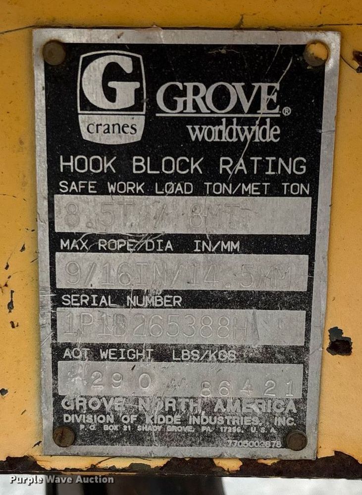 image for item DW7179 1998 Grove AP308 crane