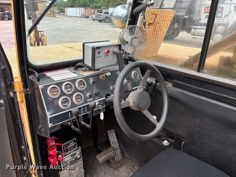 image for item DW7179 1998 Grove AP308 crane