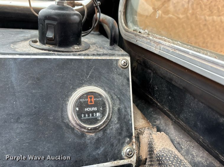 image for item DW7179 1998 Grove AP308 crane