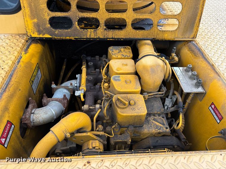 image for item DW7179 1998 Grove AP308 crane