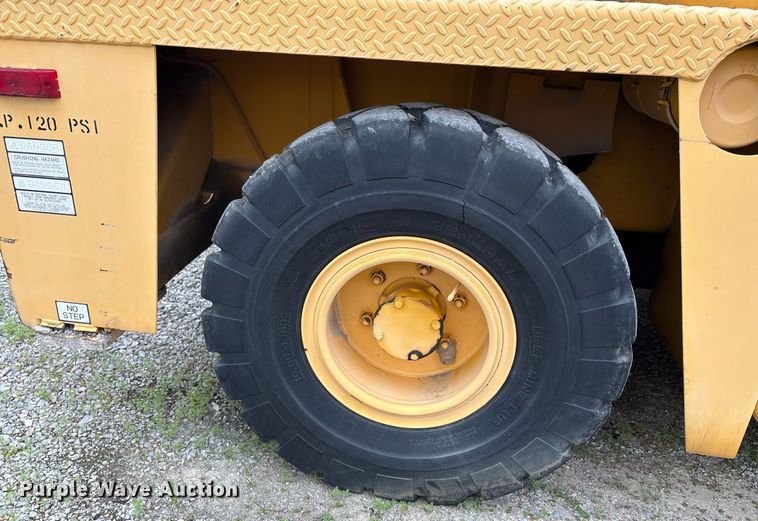 image for item DW7179 1998 Grove AP308 crane