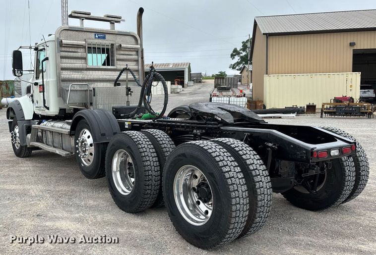 image for item DW7180 2020 Mack Granite semi truck