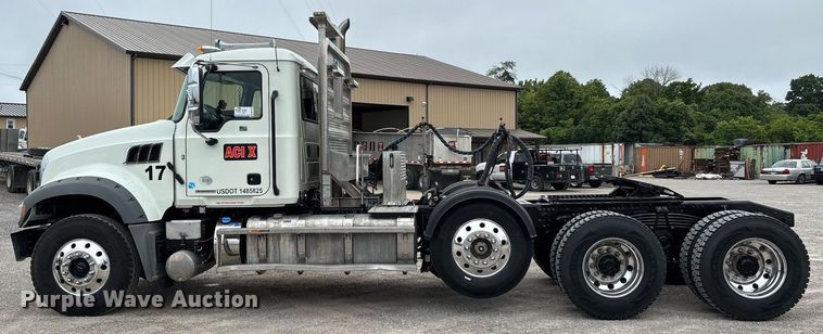 image for item DW7180 2020 Mack Granite semi truck