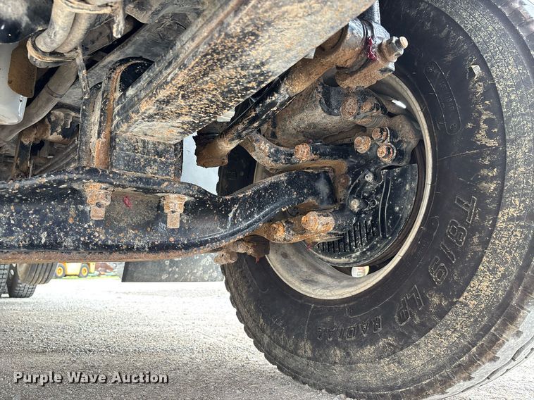 image for item DW7180 2020 Mack Granite semi truck