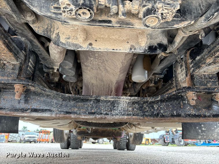 image for item DW7180 2020 Mack Granite semi truck