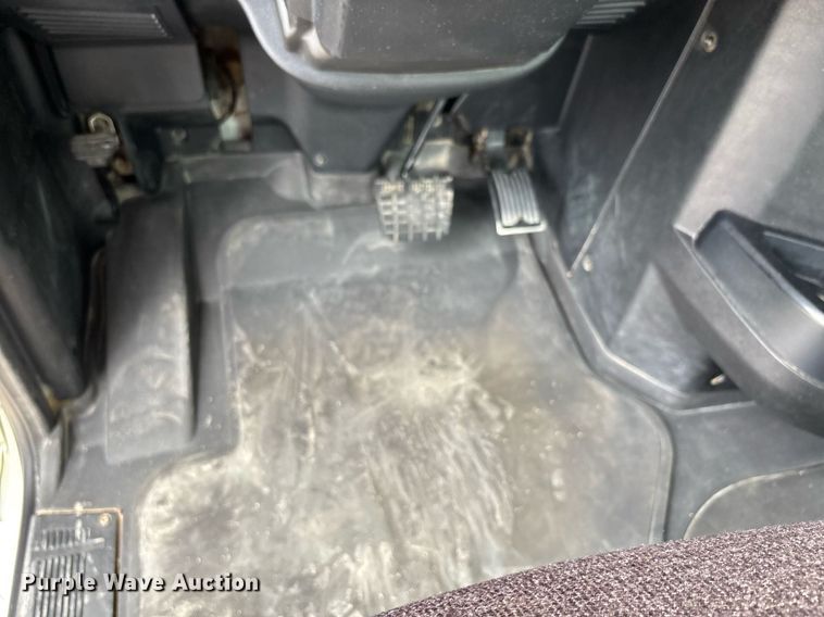 image for item DW7180 2020 Mack Granite semi truck