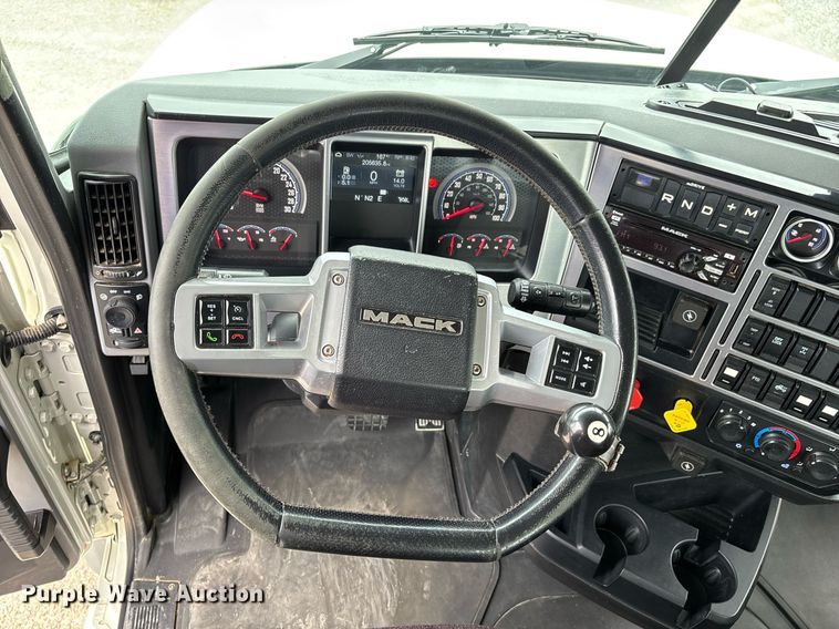 image for item DW7180 2020 Mack Granite semi truck