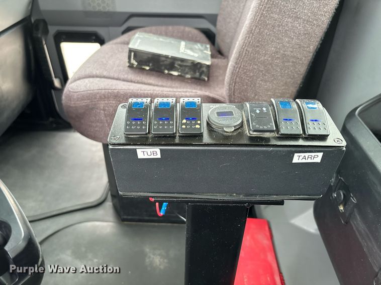 image for item DW7180 2020 Mack Granite semi truck