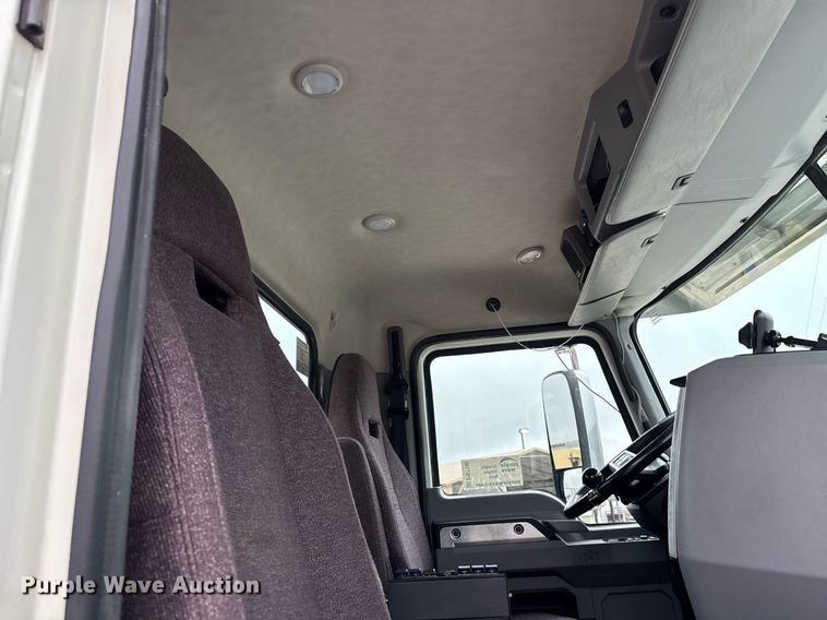 image for item DW7180 2020 Mack Granite semi truck