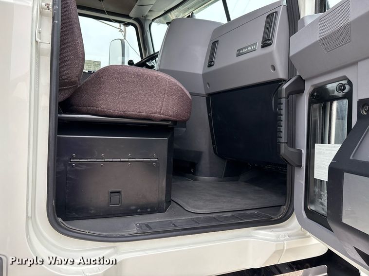 image for item DW7180 2020 Mack Granite semi truck