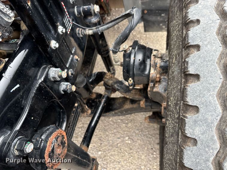 image for item DW7180 2020 Mack Granite semi truck