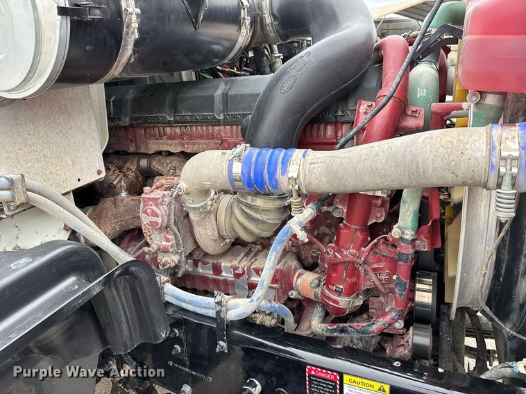 image for item DW7180 2020 Mack Granite semi truck