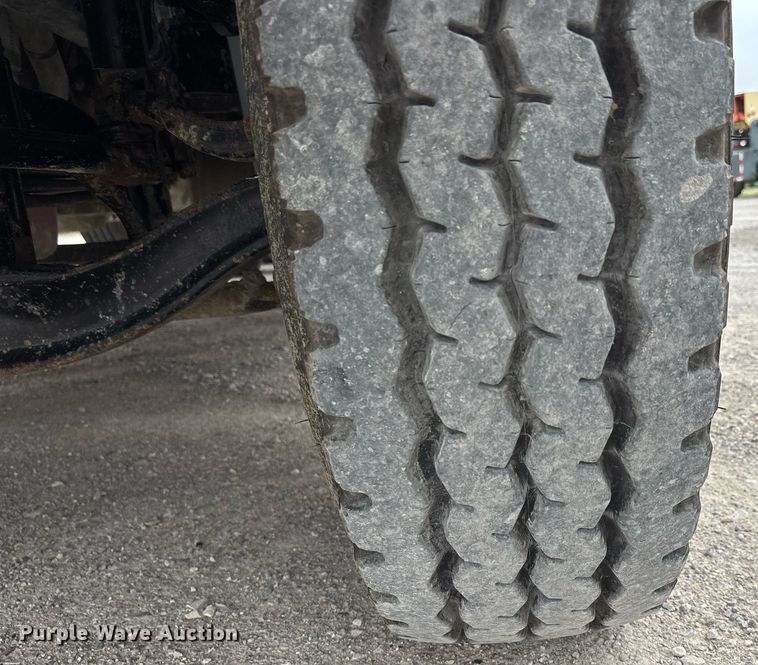 image for item DW7180 2020 Mack Granite semi truck