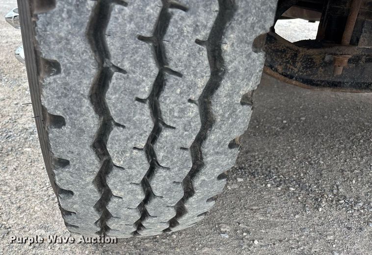 image for item DW7180 2020 Mack Granite semi truck