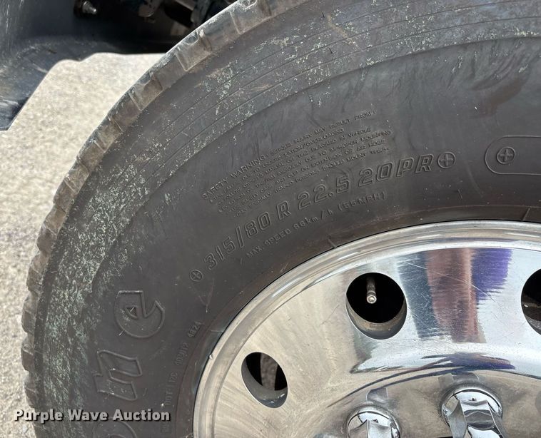 image for item DW7180 2020 Mack Granite semi truck