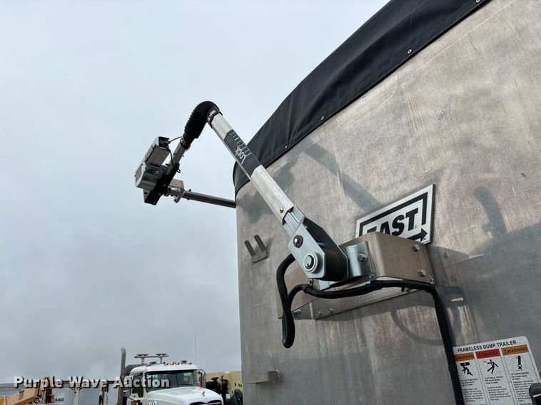 image for item DW7181 2015 East Genesis end dump trailer