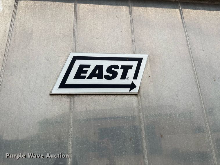 image for item DW7181 2015 East Genesis end dump trailer