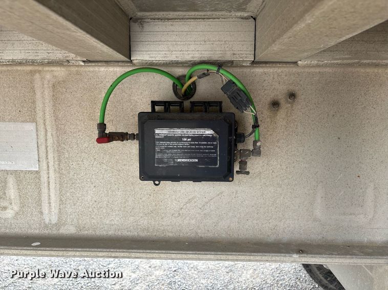 image for item DW7181 2015 East Genesis end dump trailer