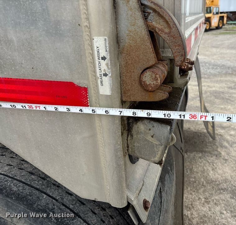 image for item DW7181 2015 East Genesis end dump trailer